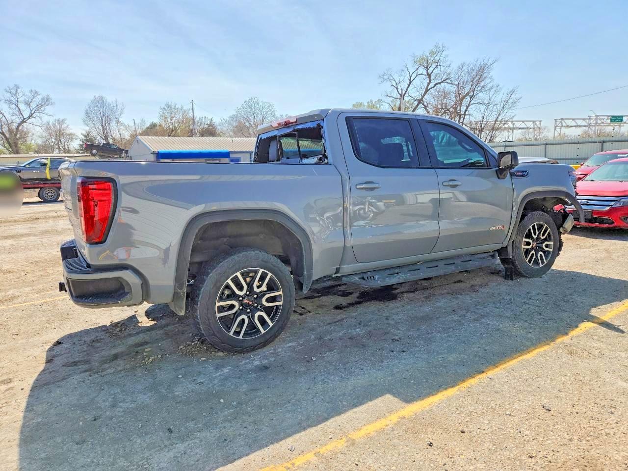 2024 GMC Sierra
