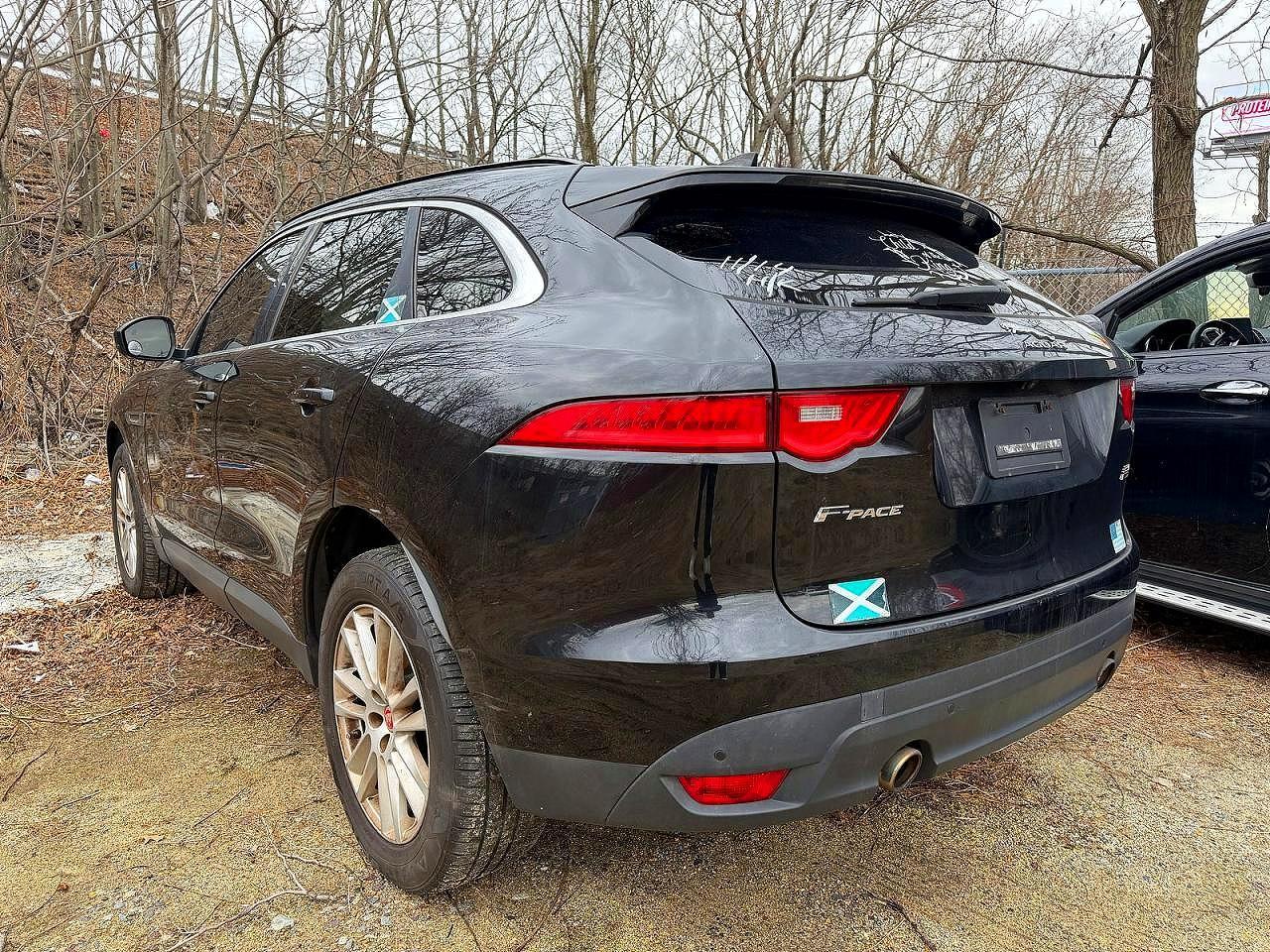 2017 JAGUAR F-Pace