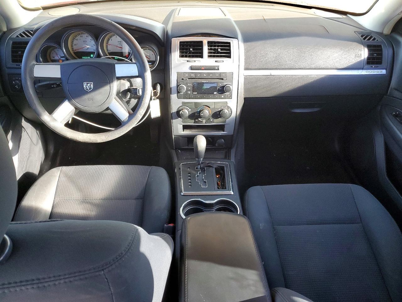 2010 DODGE CHARGER