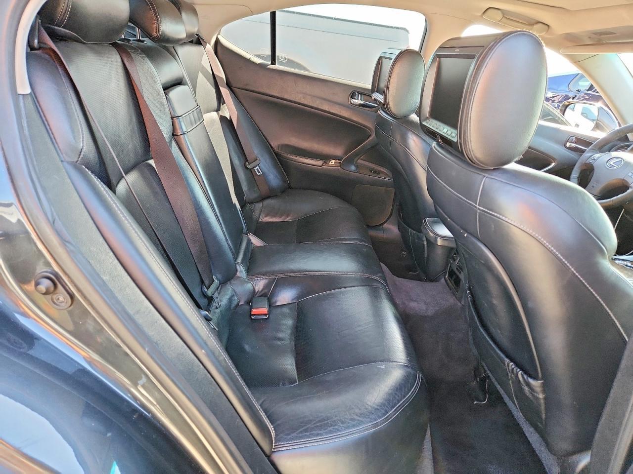 2010 LEXUS Is