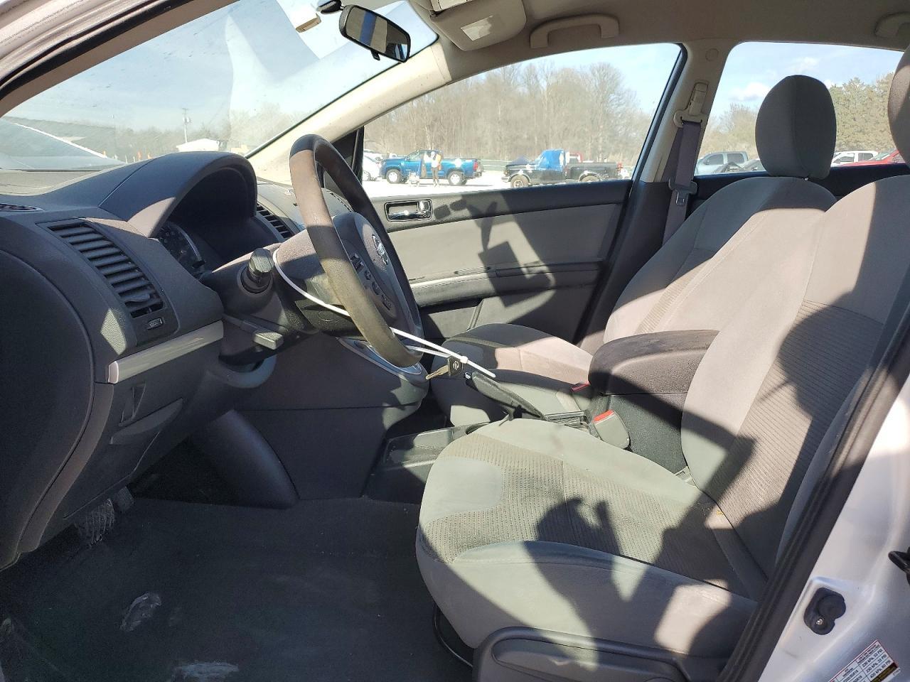 2010 NISSAN SENTRA