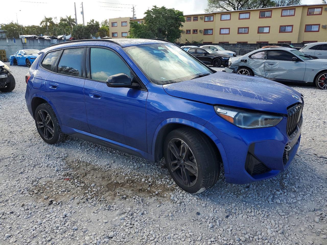 2023 BMW X1