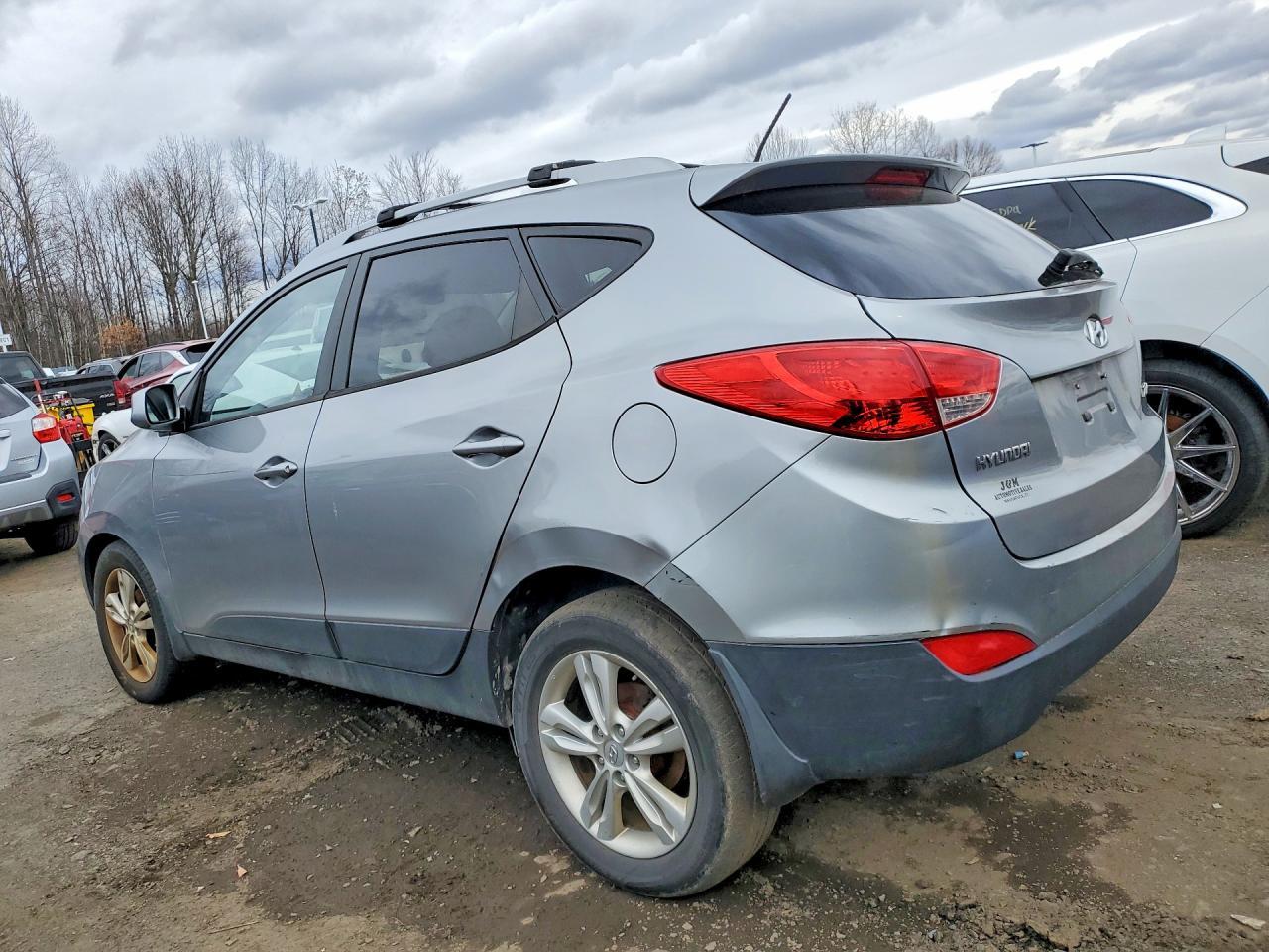 2011 HYUNDAI TUCSON