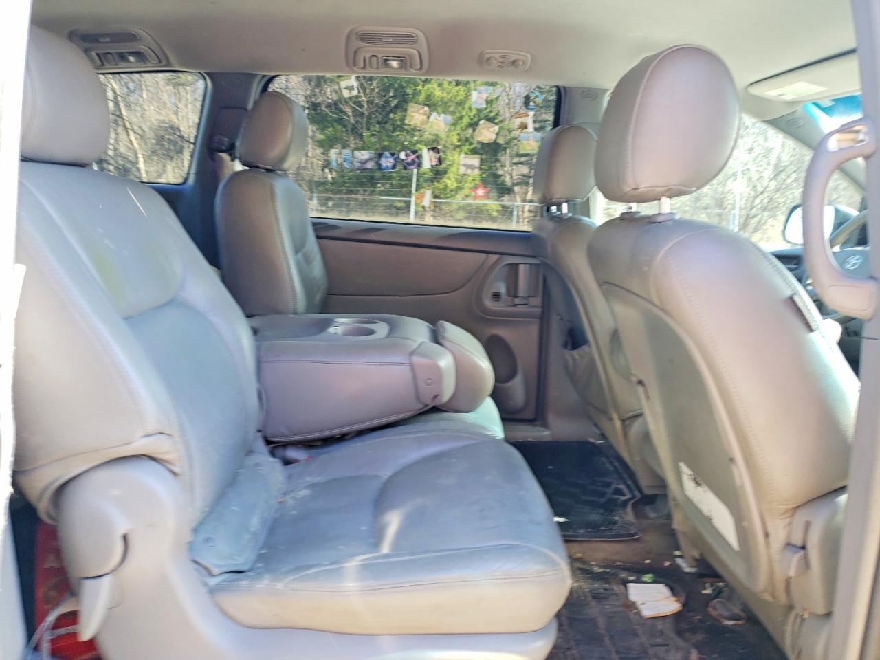 2006 TOYOTA SIENNA