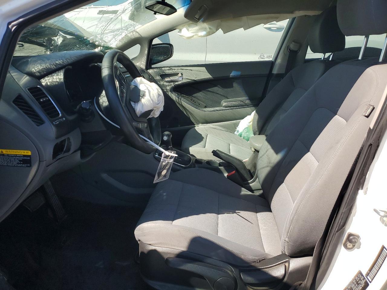 2017 KIA FORTE