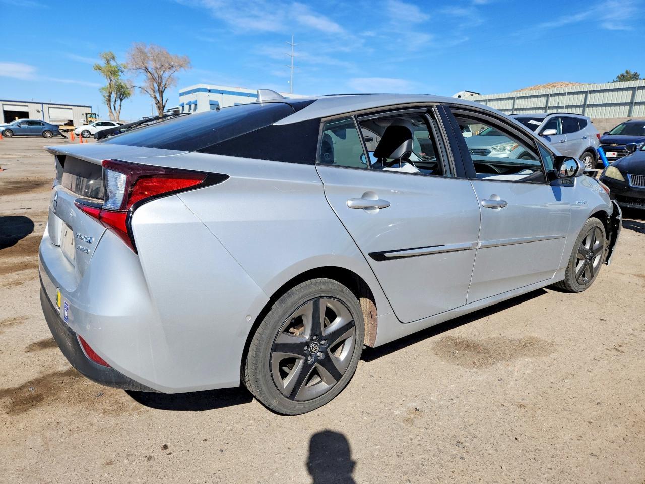 2019 TOYOTA PRIUS