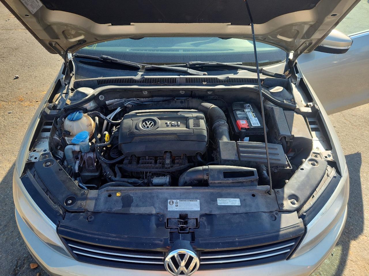 2014 VOLKSWAGEN JETTA