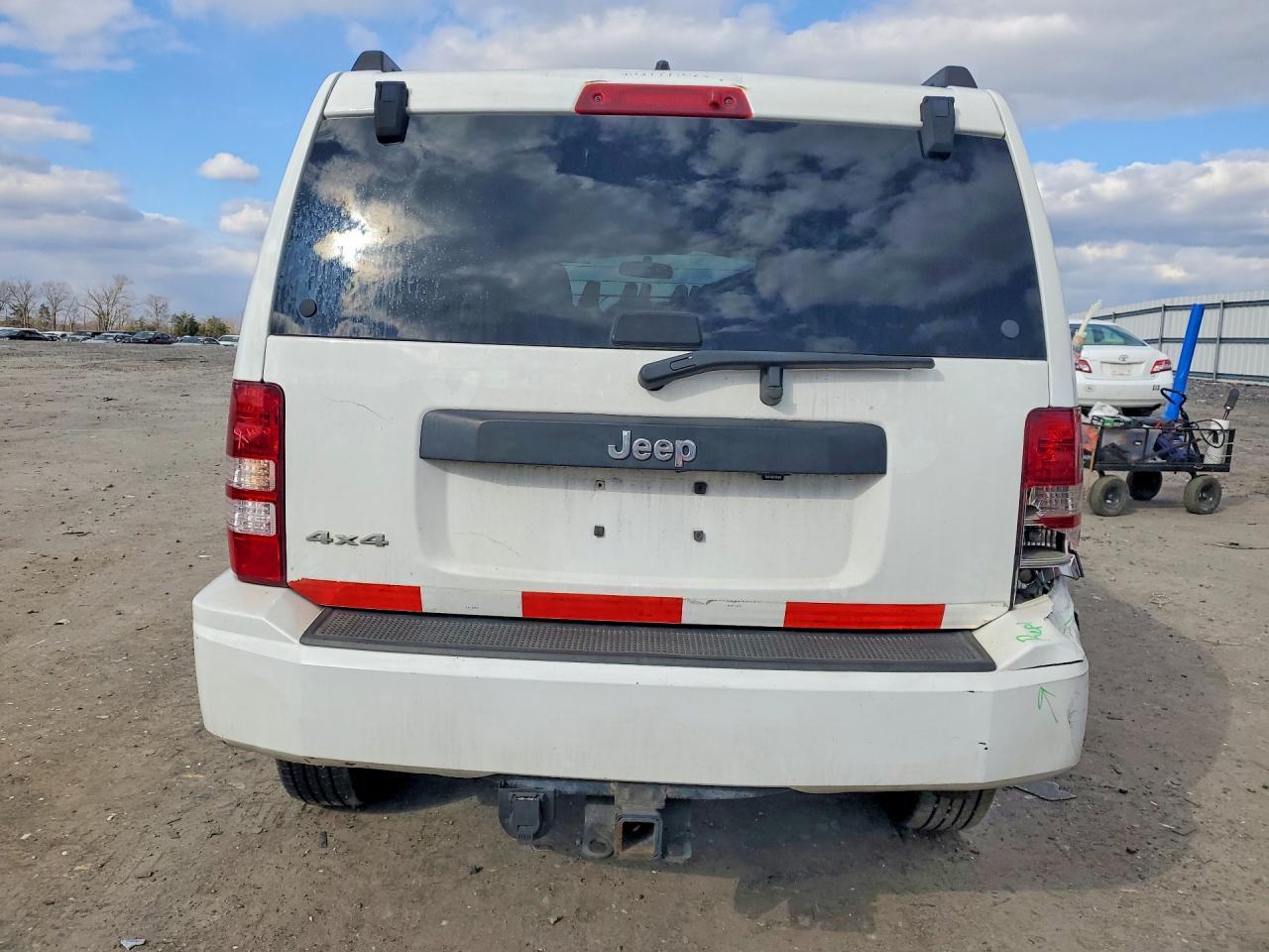 2012 JEEP Liberty