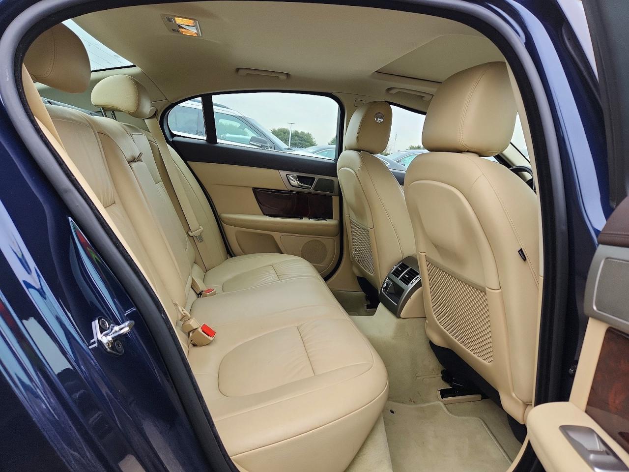 2011 JAGUAR XF