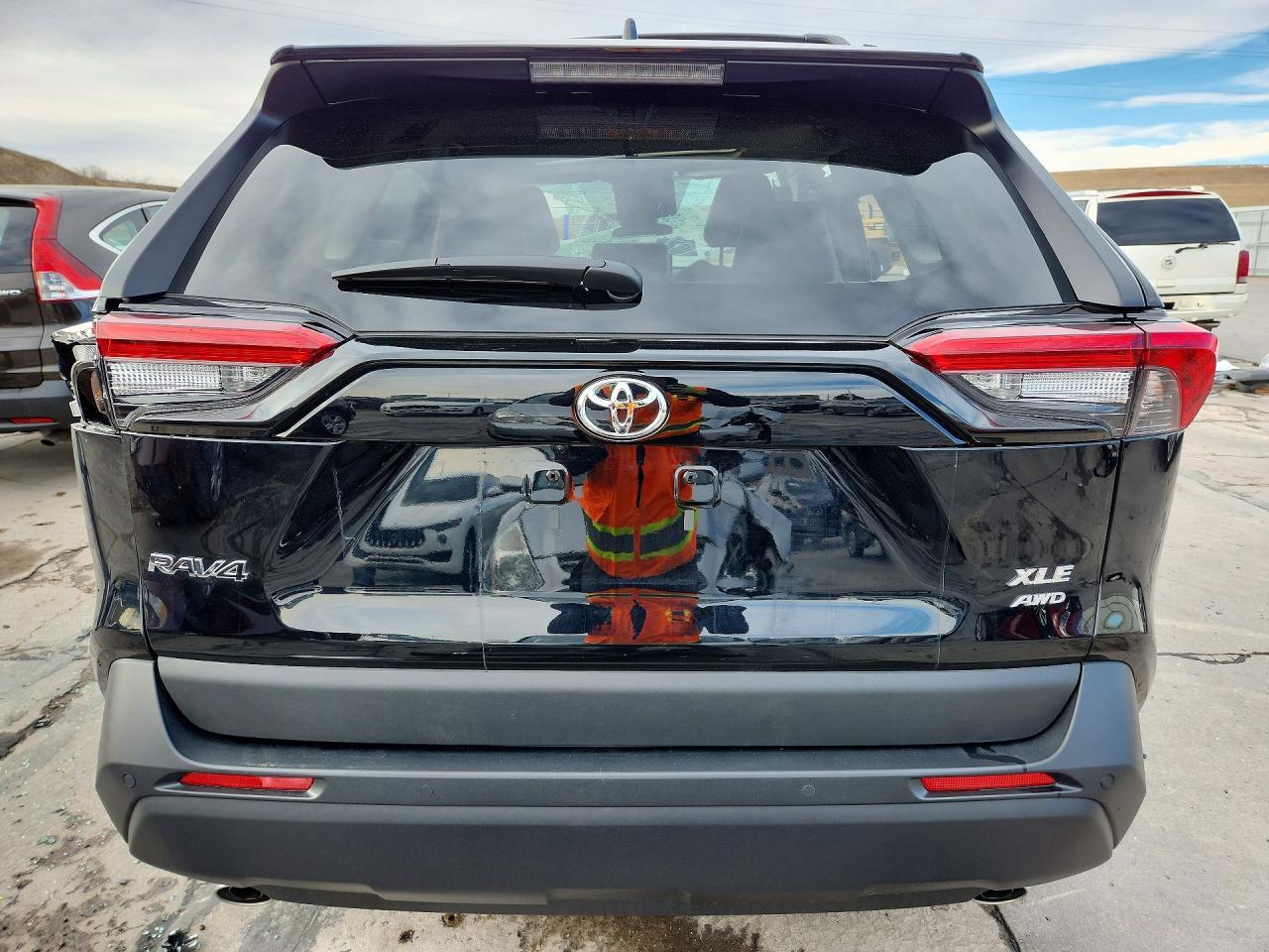2025 TOYOTA RAV4
