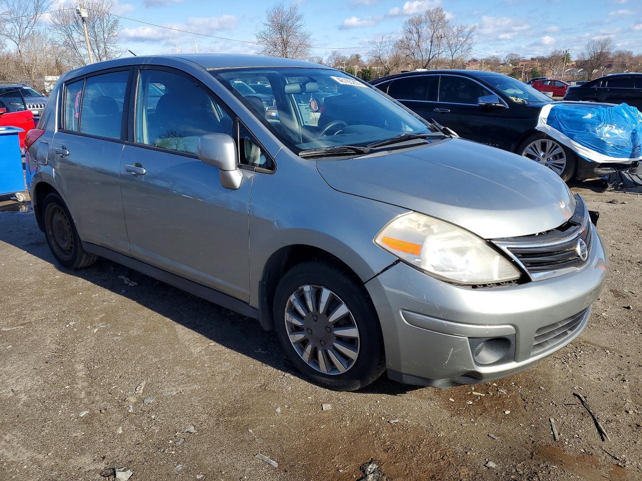 2010 NISSAN VERSA
