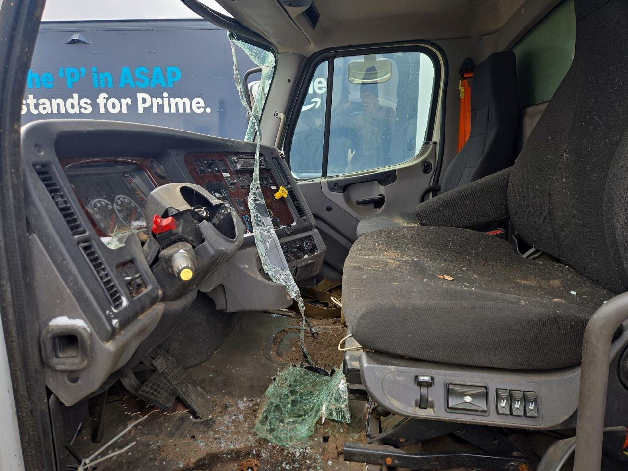 2021 FREIGHTLINER M2