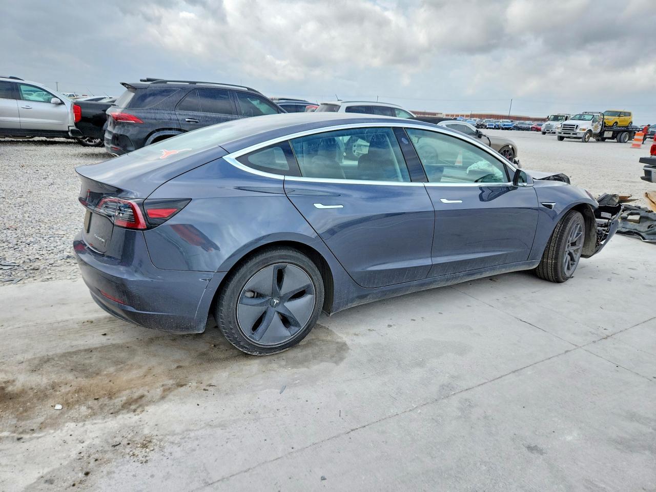 2020 TESLA MODEL 3