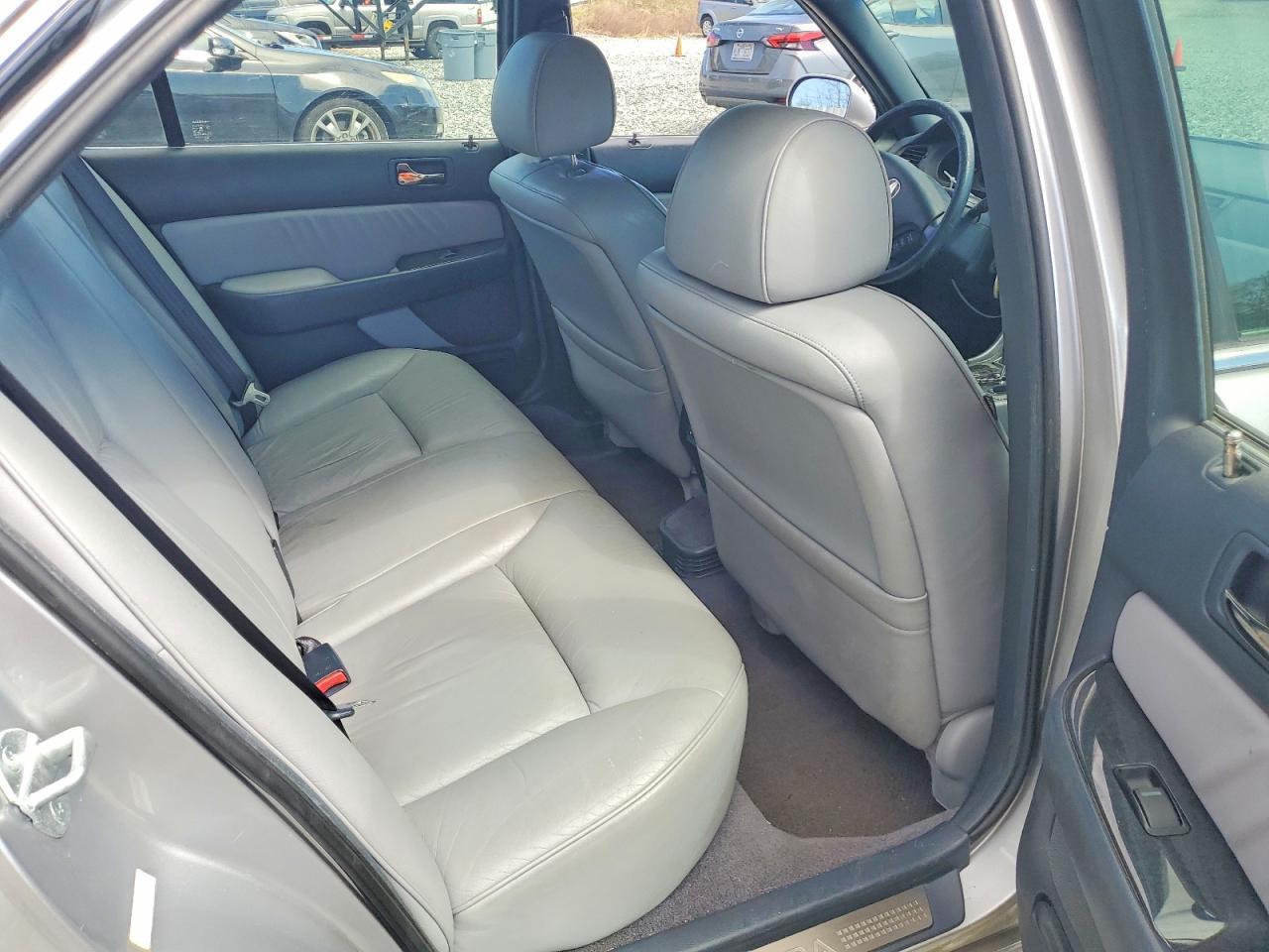 2004 ACURA RL