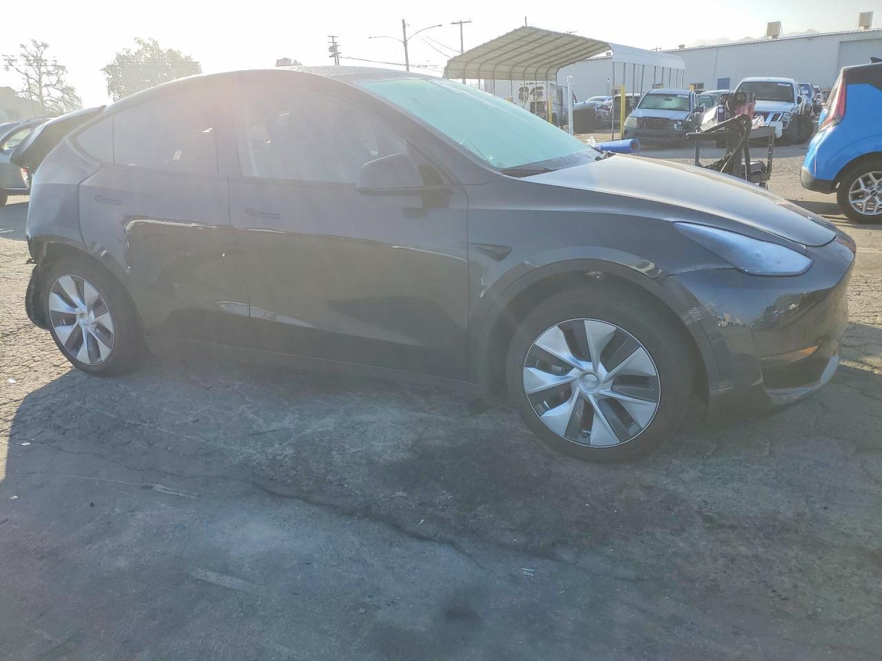 2024 TESLA MODEL Y