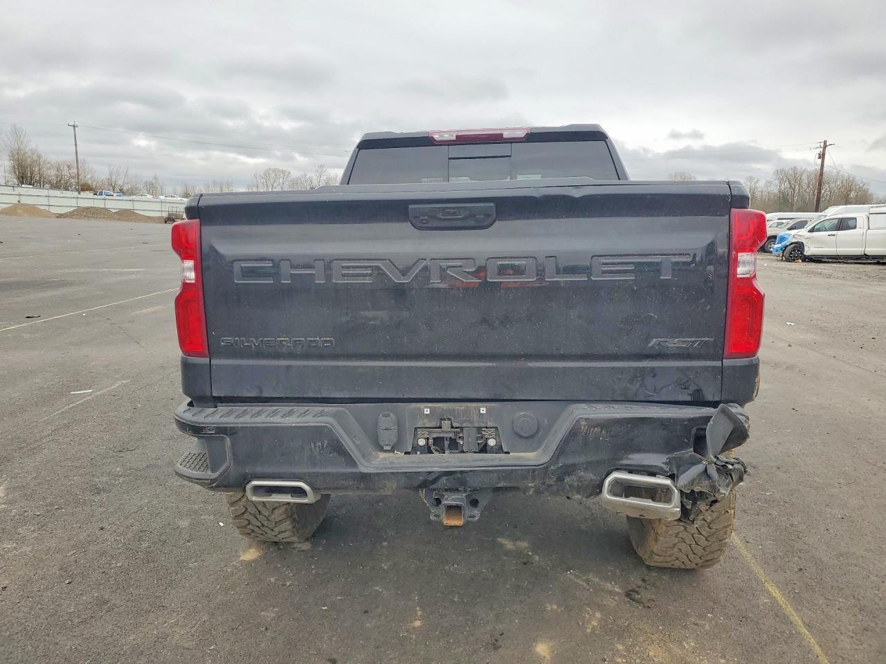 2024 CHEVROLET Silverado