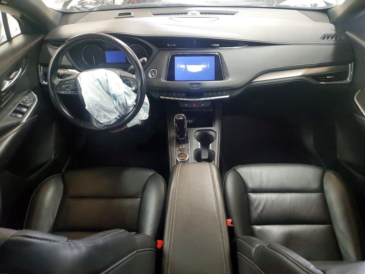 2023 CADILLAC XT4