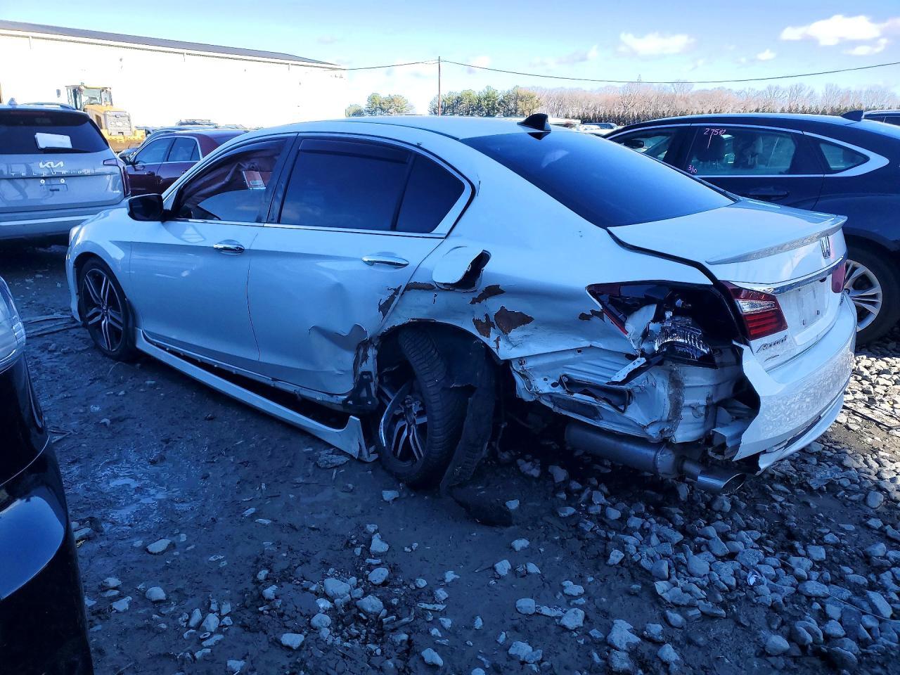 2017 HONDA ACCORD