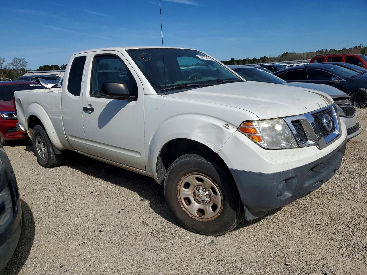 2016 NISSAN Frontier