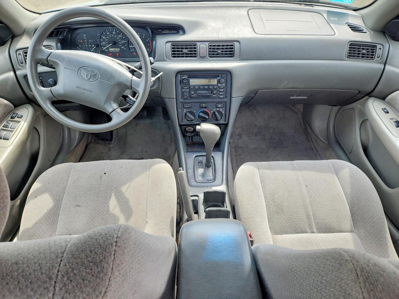2000 TOYOTA CAMRY