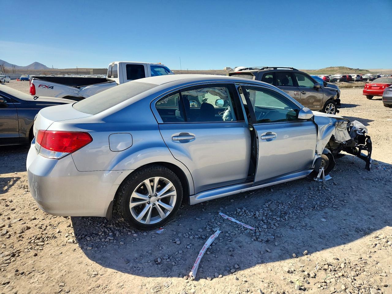 2013 SUBARU Legacy