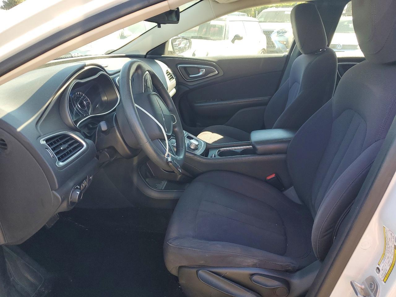 2015 CHRYSLER 200