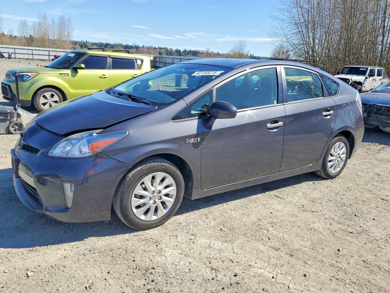 2013 TOYOTA Prius Plug-In