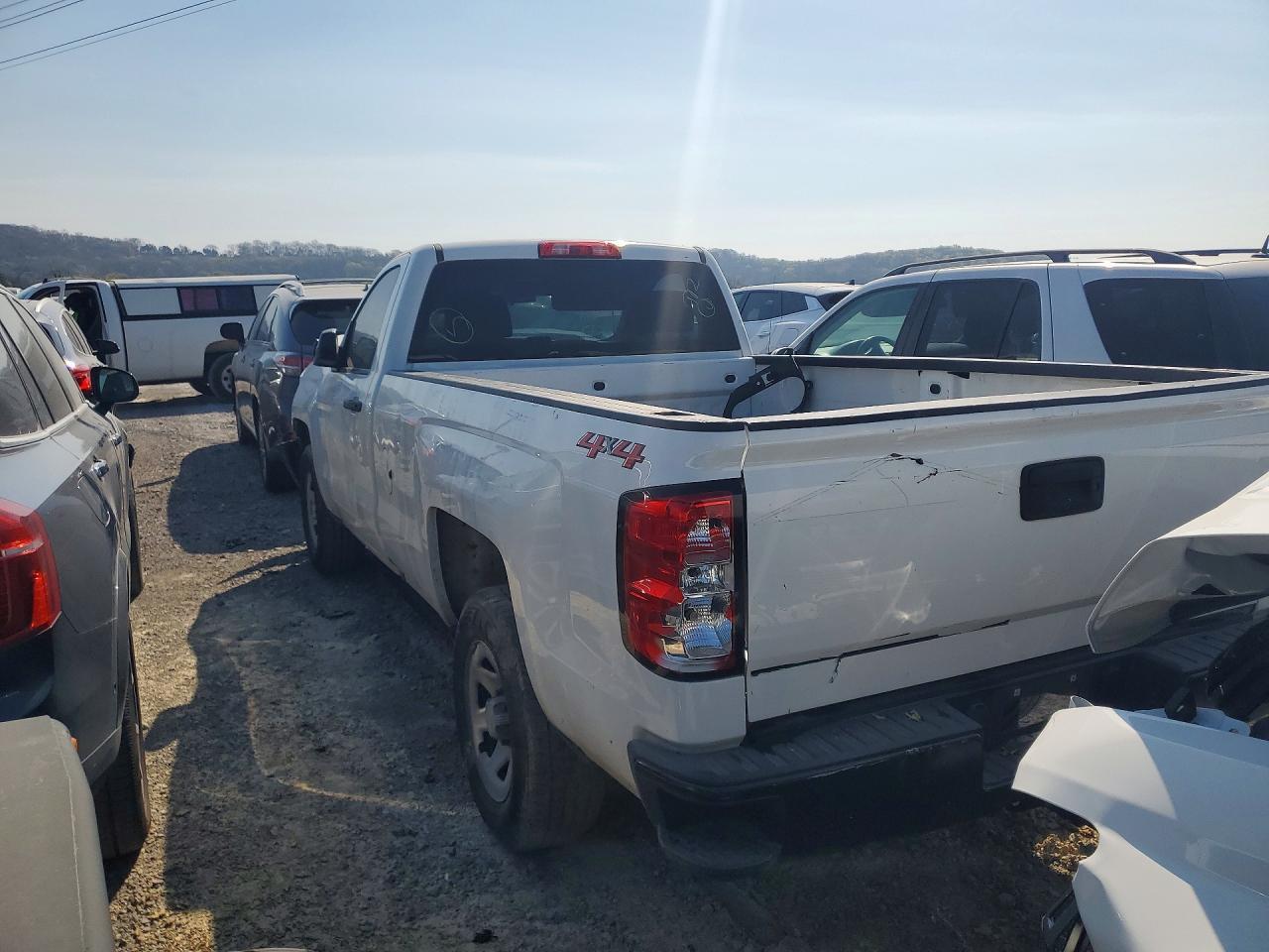 2018 CHEVROLET Silverado