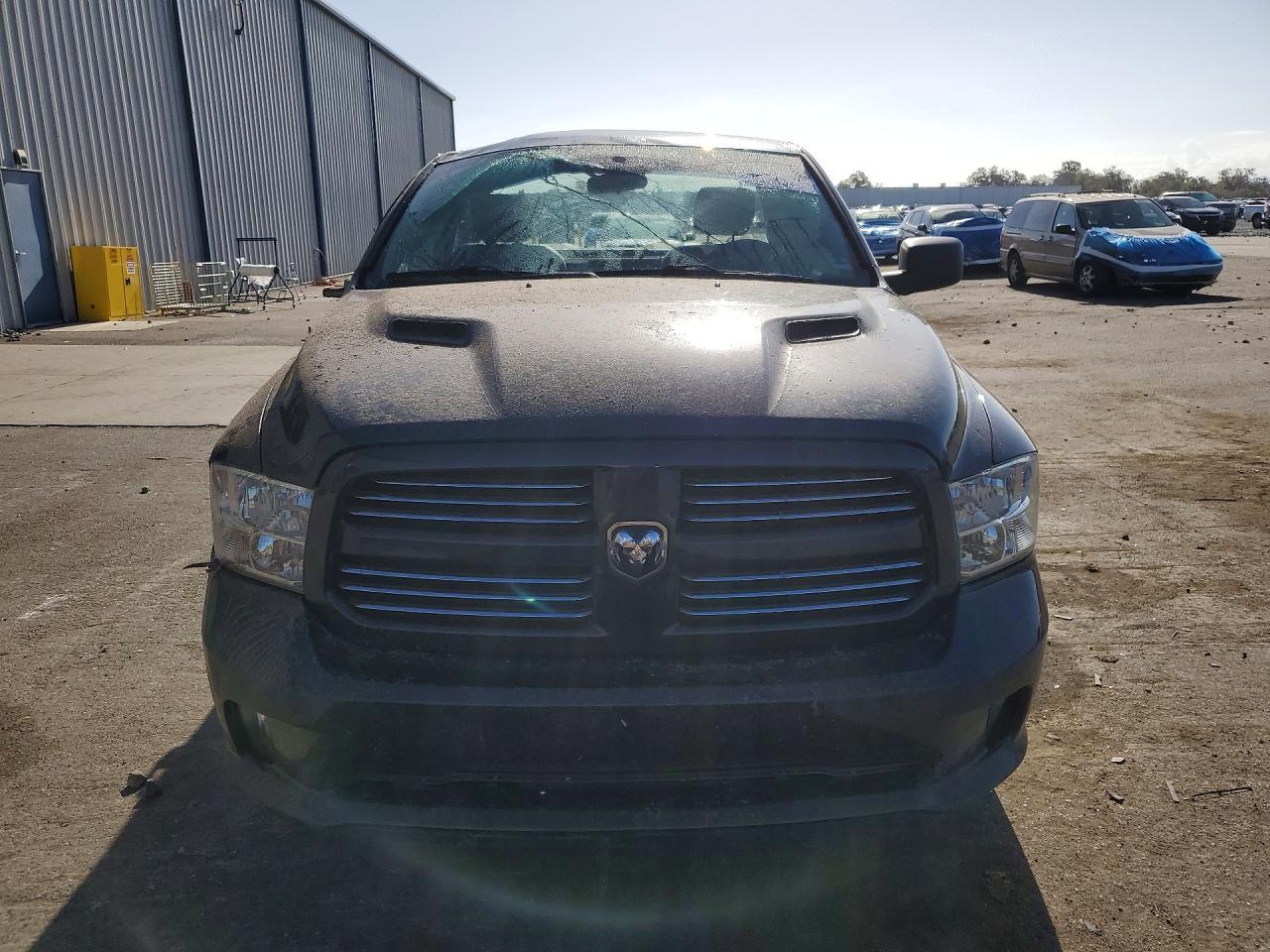 2017 RAM 1500 ST