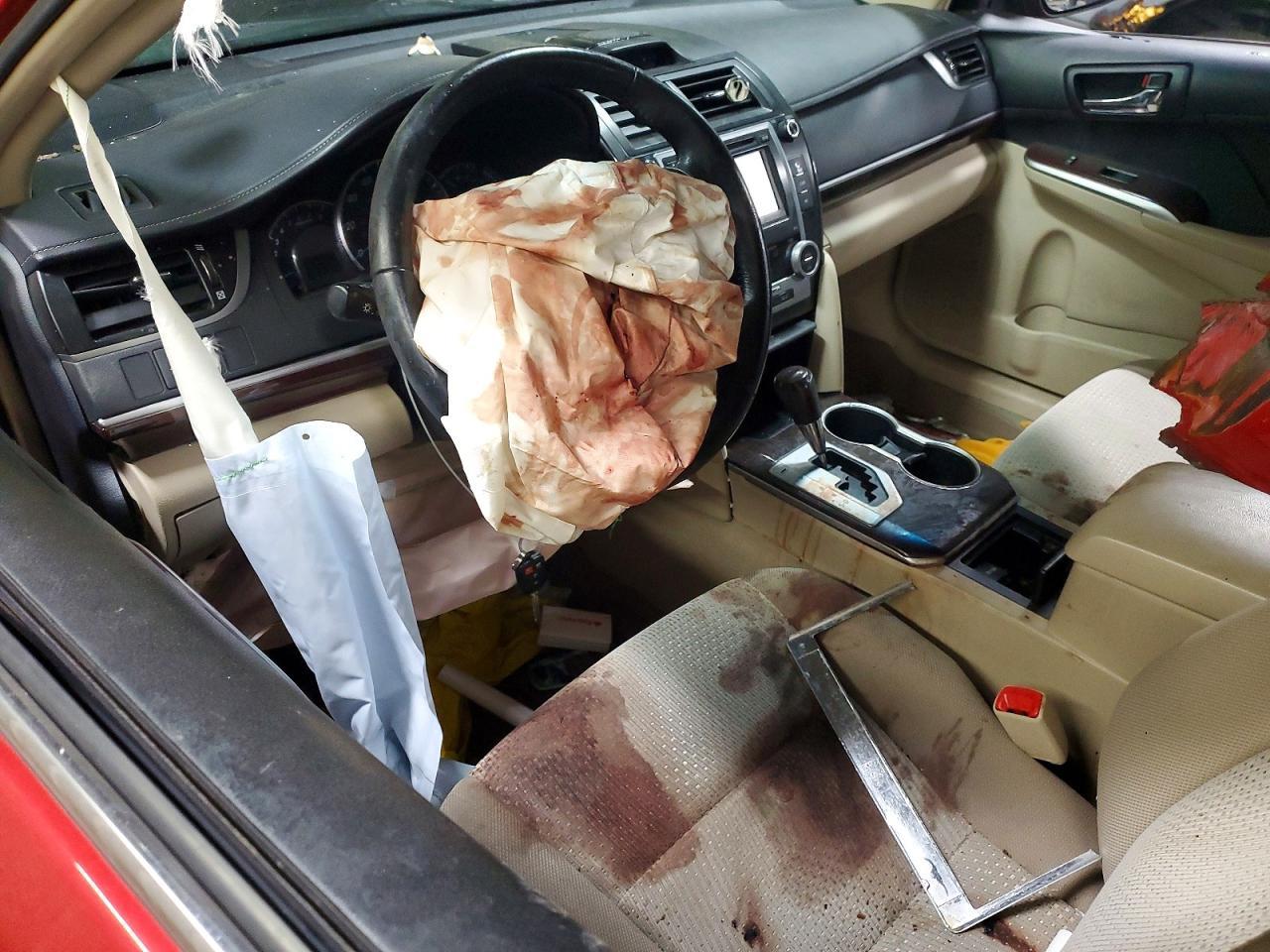 2014 TOYOTA CAMRY