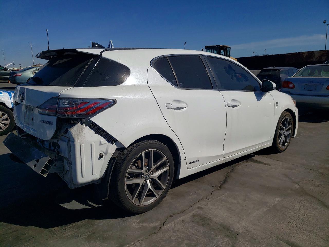 2015 LEXUS CT 200H