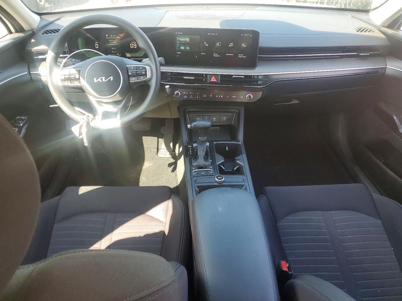 2025 KIA K5