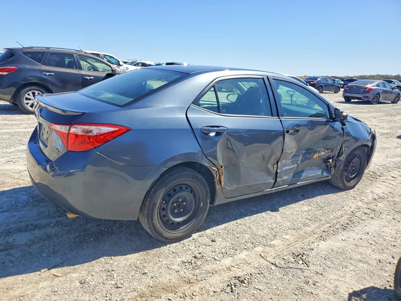 2017 TOYOTA COROLLA