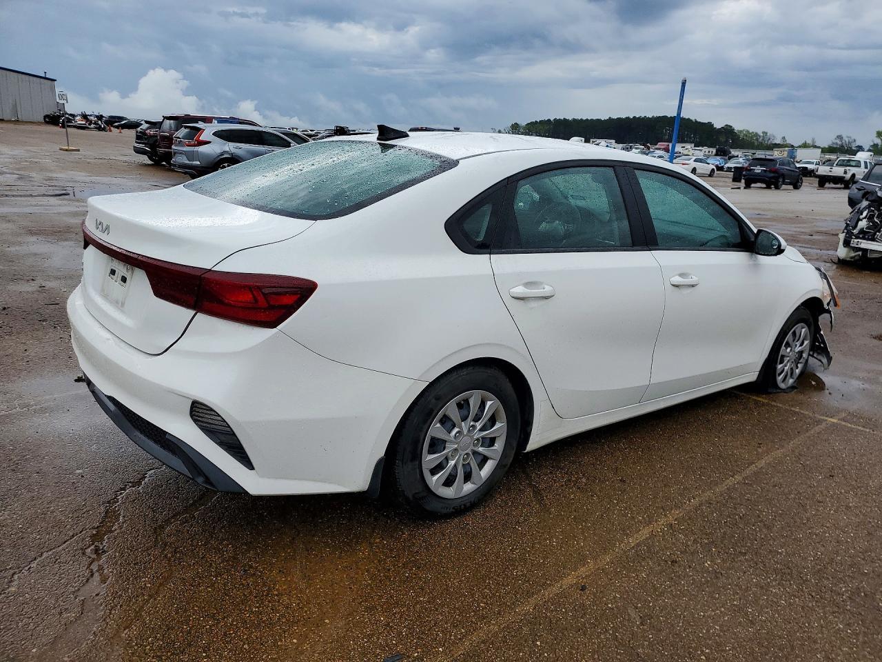2024 KIA FORTE