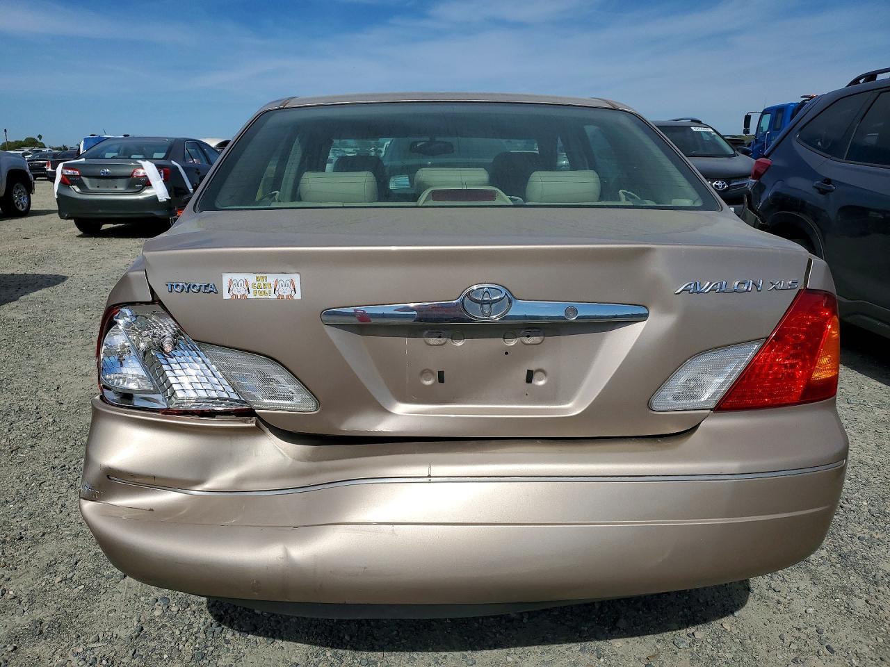 2001 TOYOTA Avalon