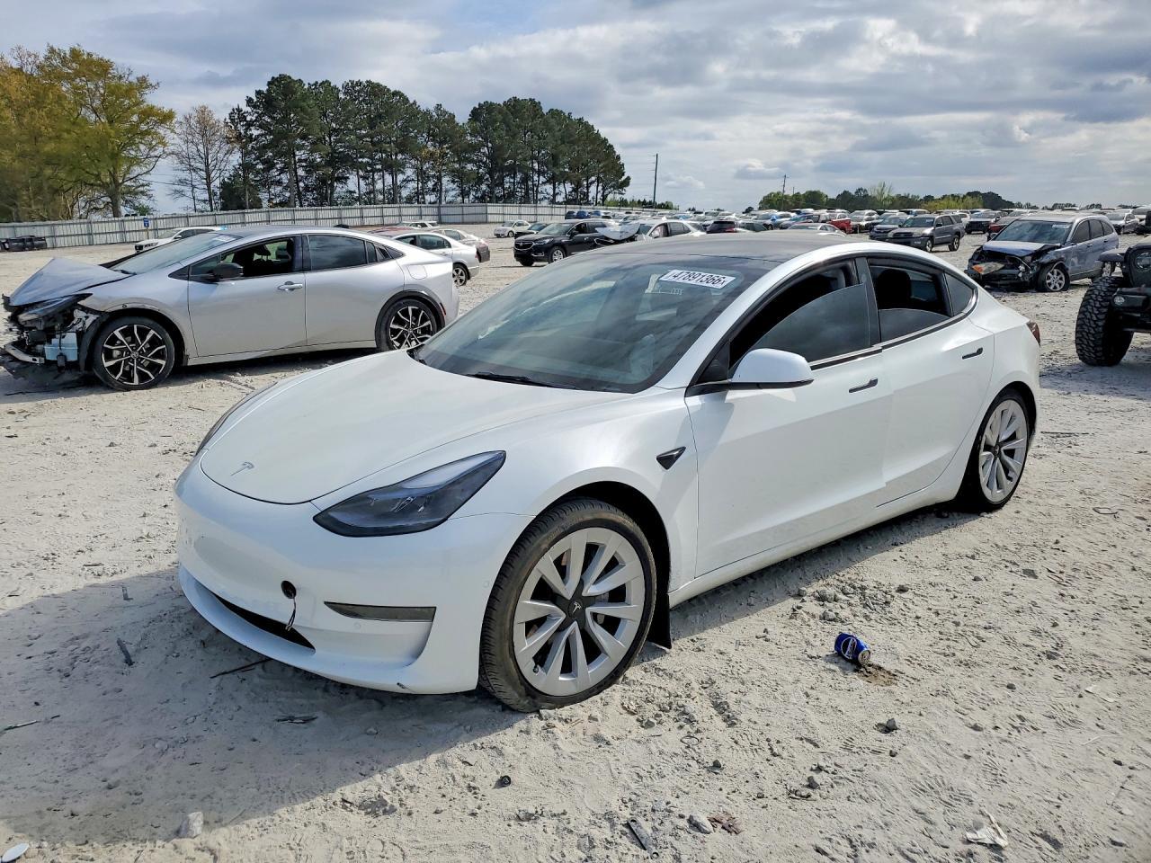 2022 TESLA MODEL 3