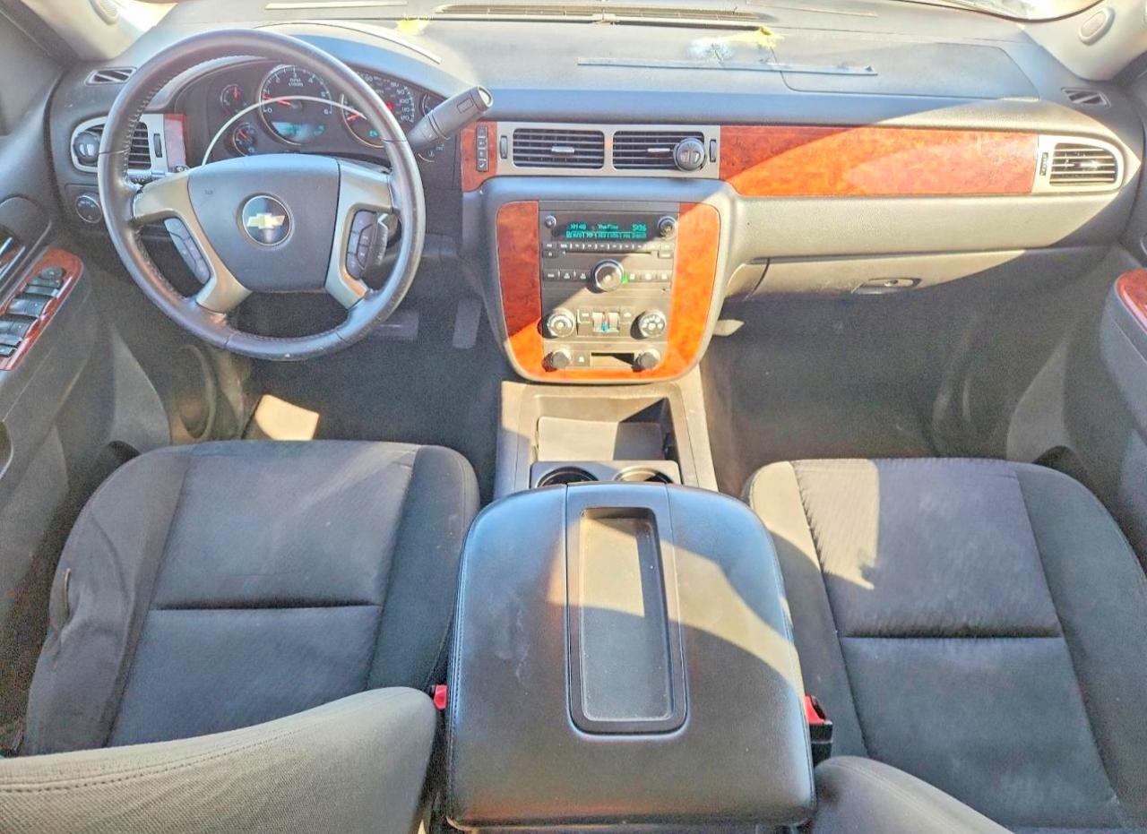2011 CHEVROLET Tahoe