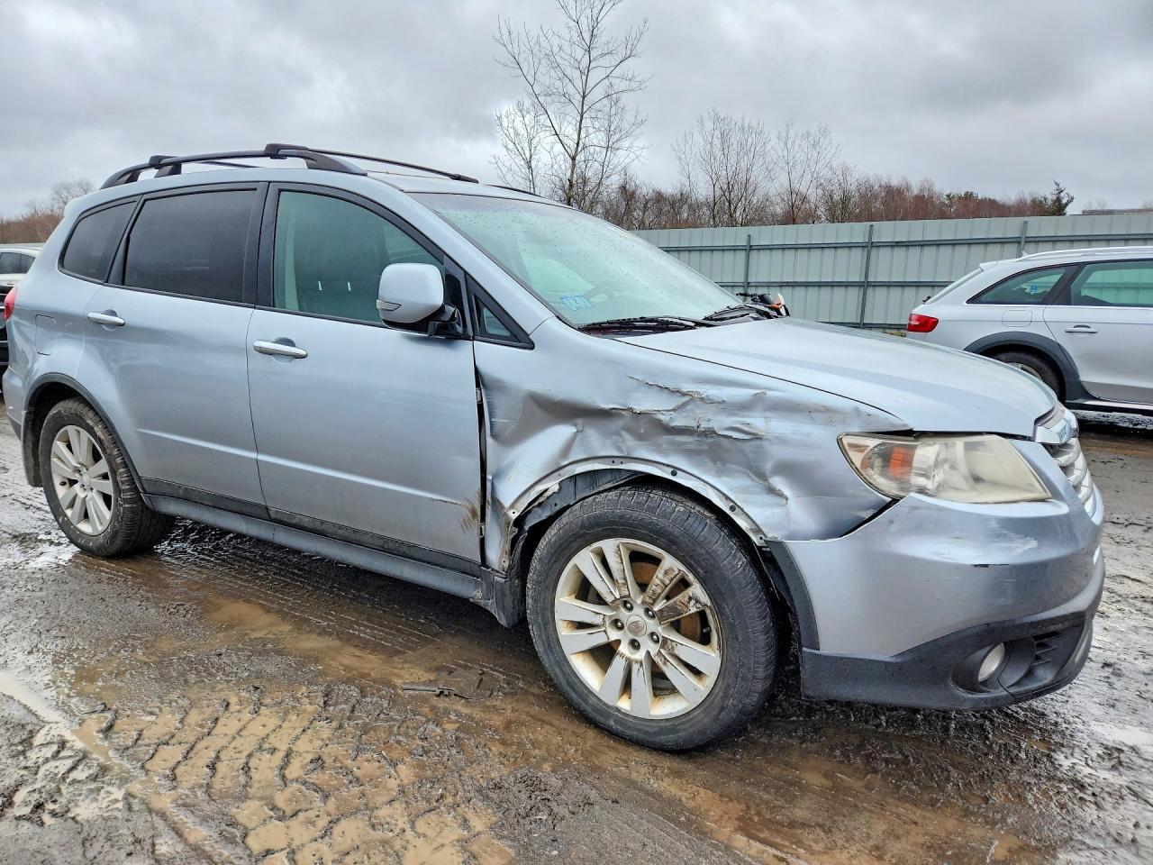 2012 SUBARU Tribeca