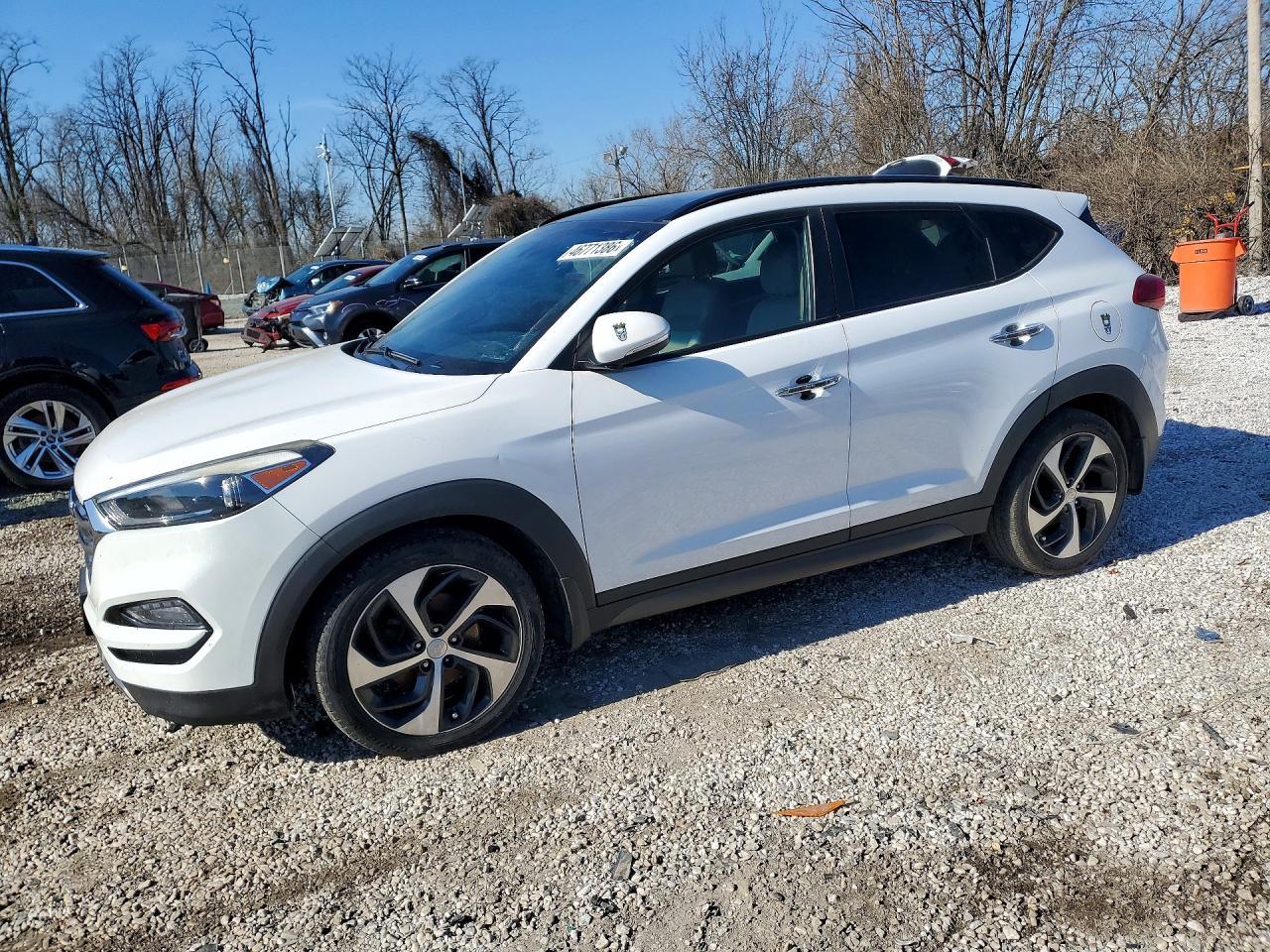 2016 HYUNDAI TUCSON