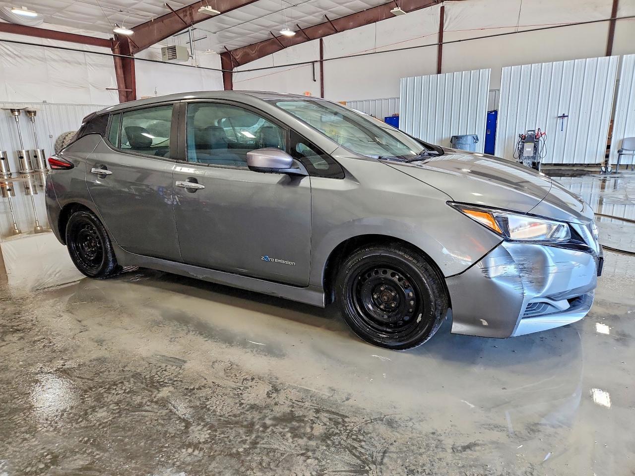 2019 NISSAN LEAF