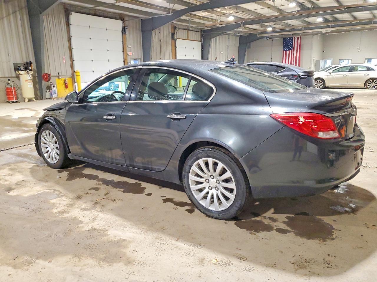 2013 BUICK Regal