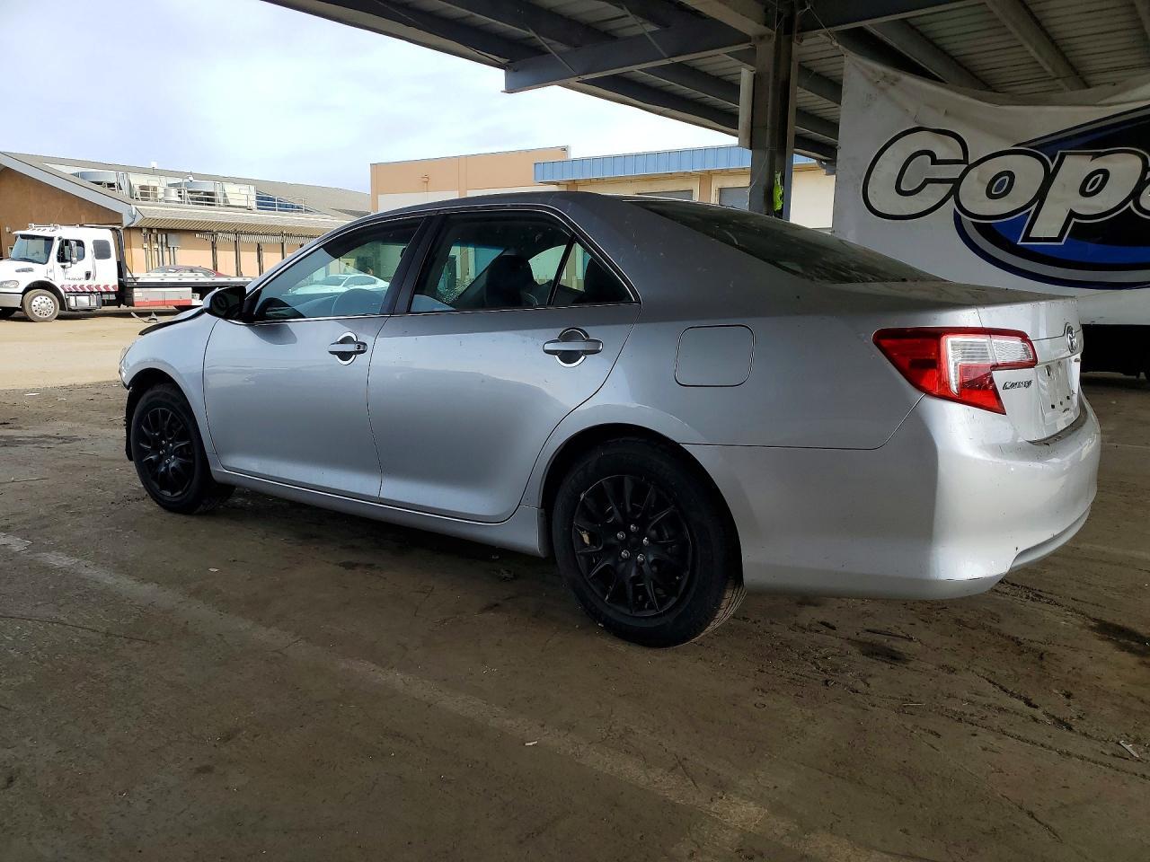 2013 TOYOTA CAMRY