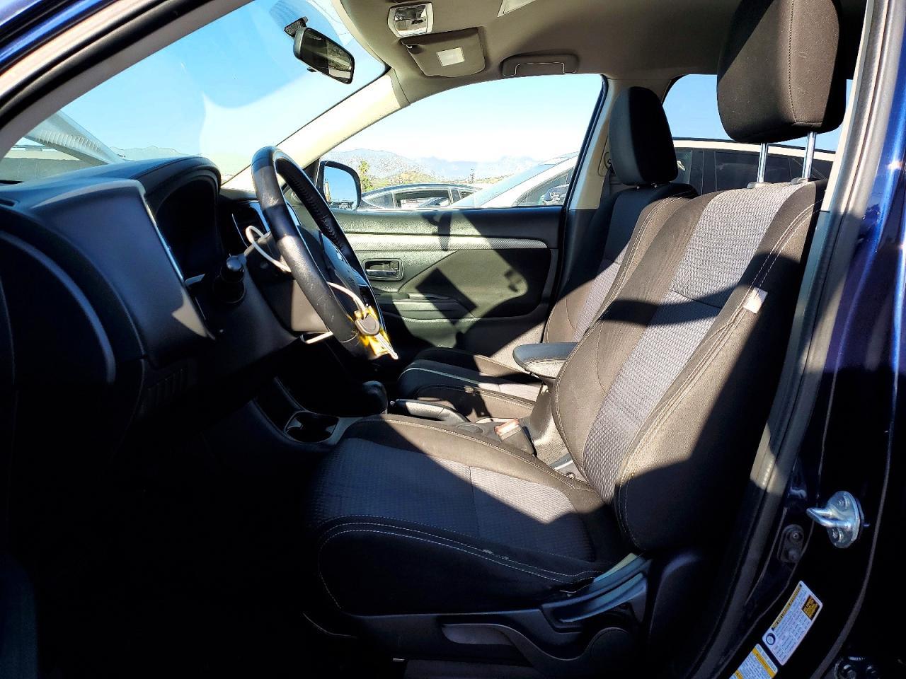 2016 MITSUBISHI outlander