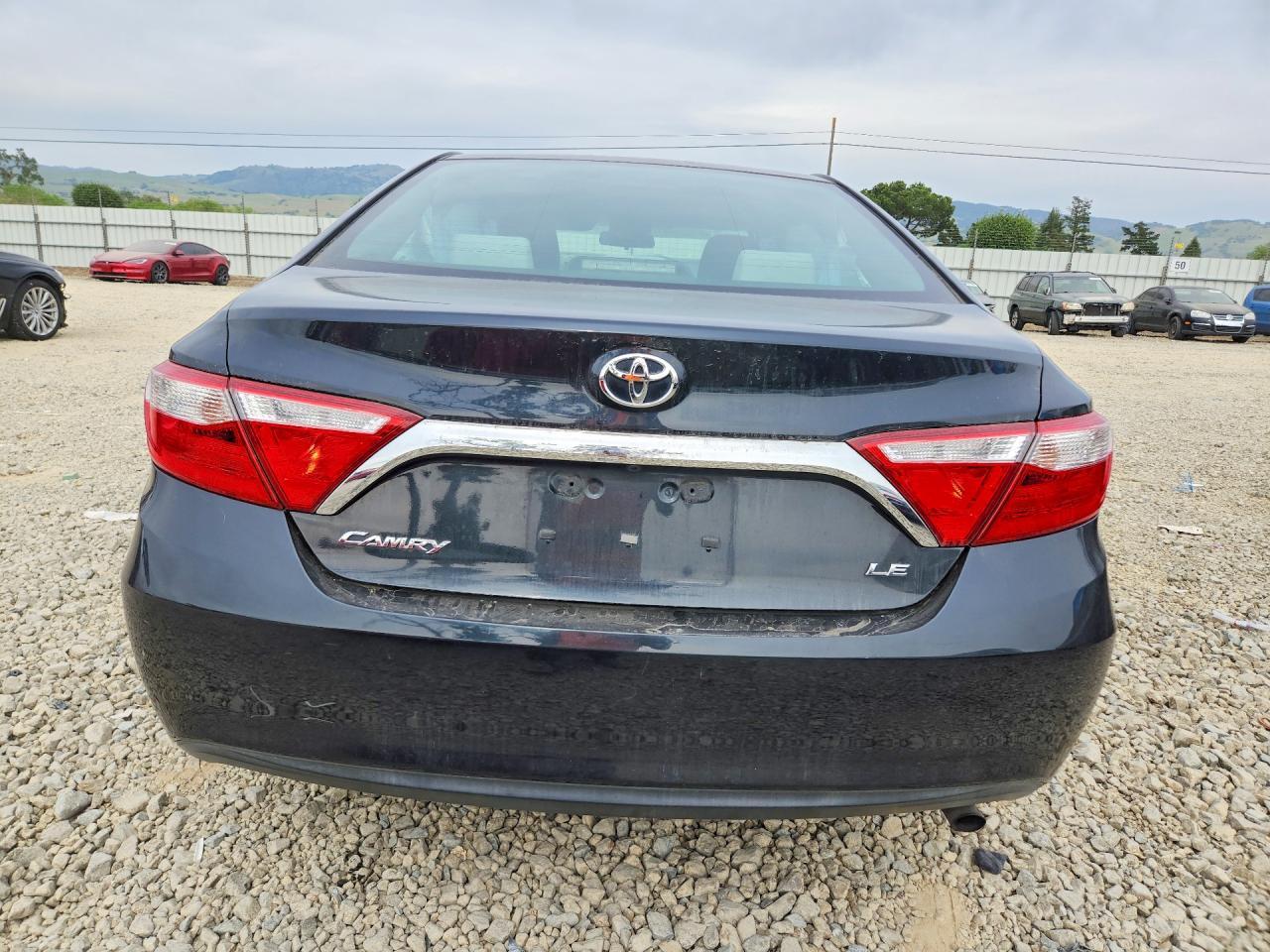 2015 TOYOTA CAMRY