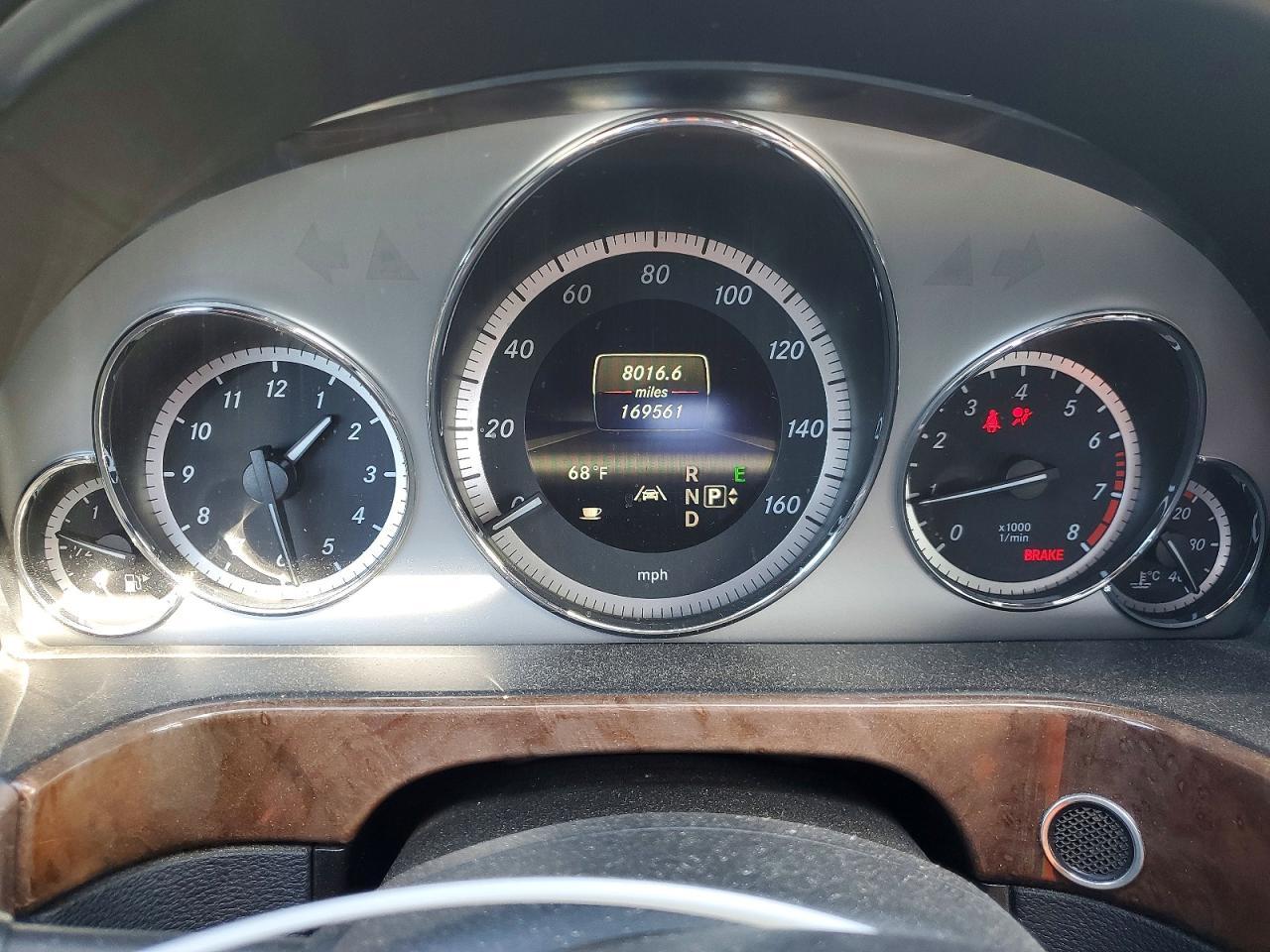 2013 MERCEDES-BENZ E-Class