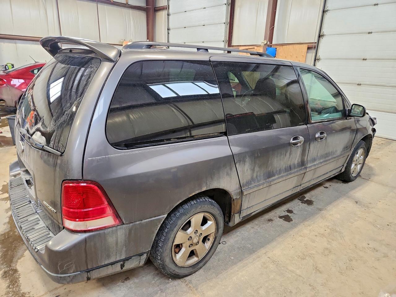 2004 FORD Freestar
