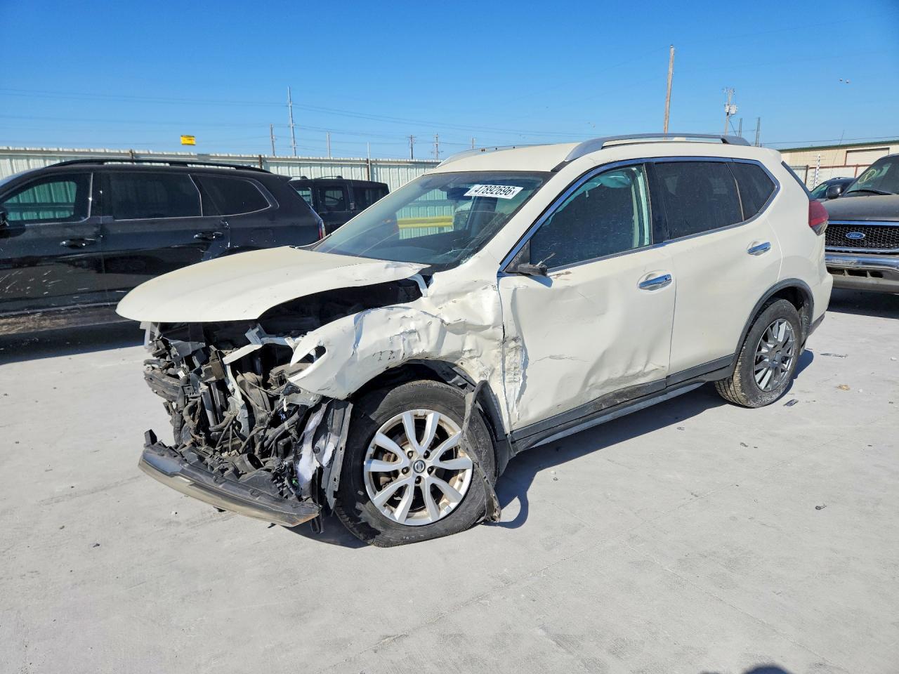 2017 NISSAN ROGUE