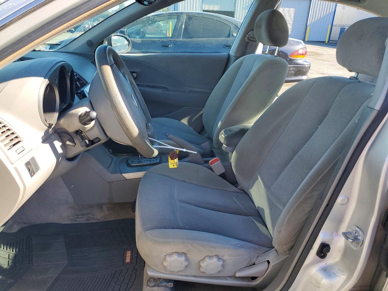 2004 NISSAN ALTIMA