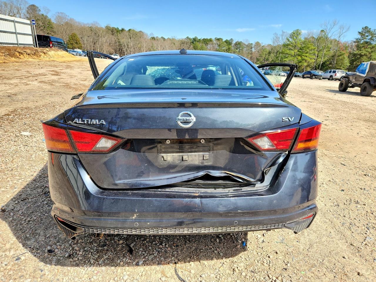 2022 NISSAN ALTIMA