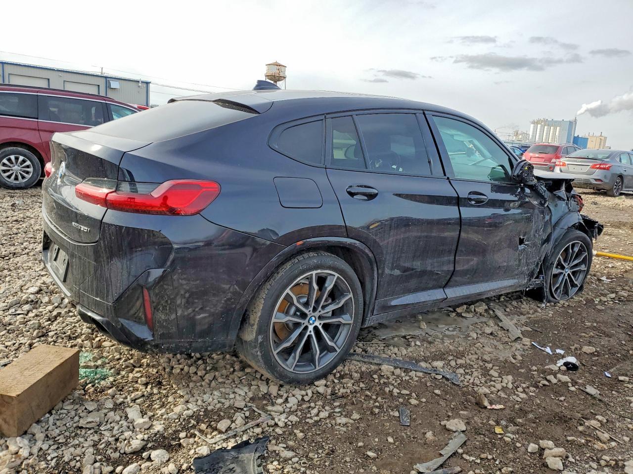 2022 BMW X4